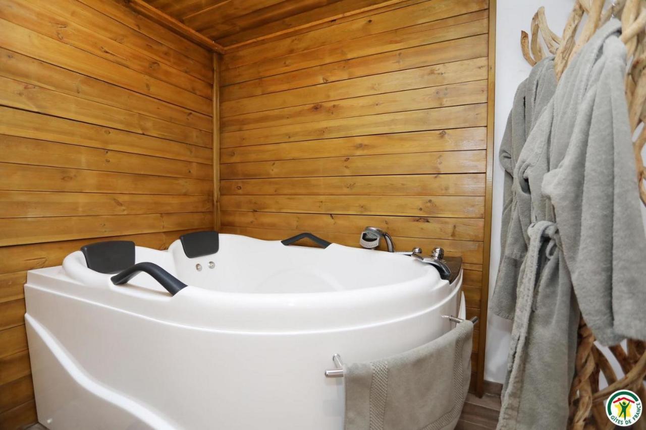 Chambre D'Hotes Des Loyes Jaillans Eksteriør billede